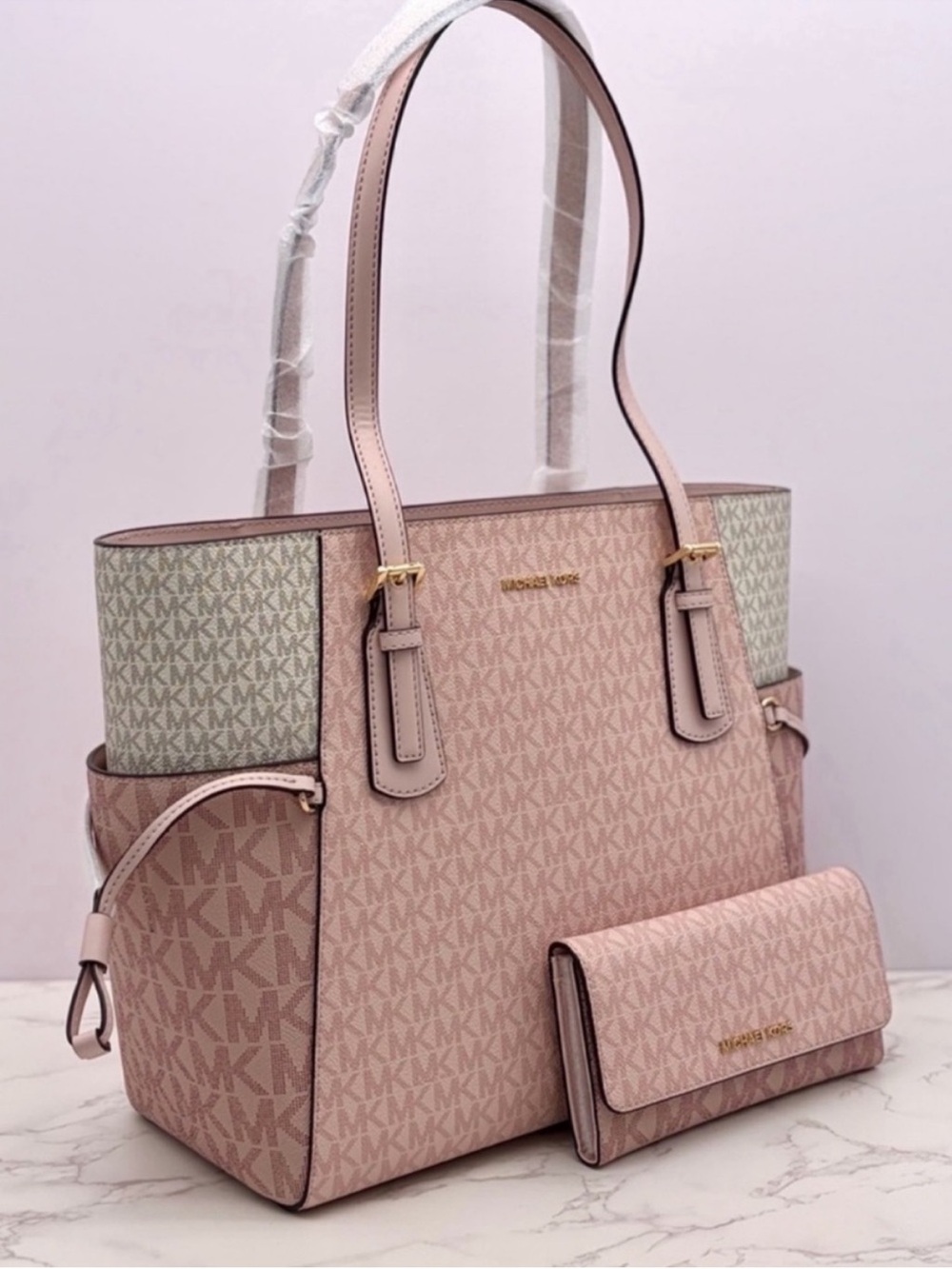 Michael Kors Jet Set Travel Voyager Signature Tote Shoulder Bag and Wallet Set
